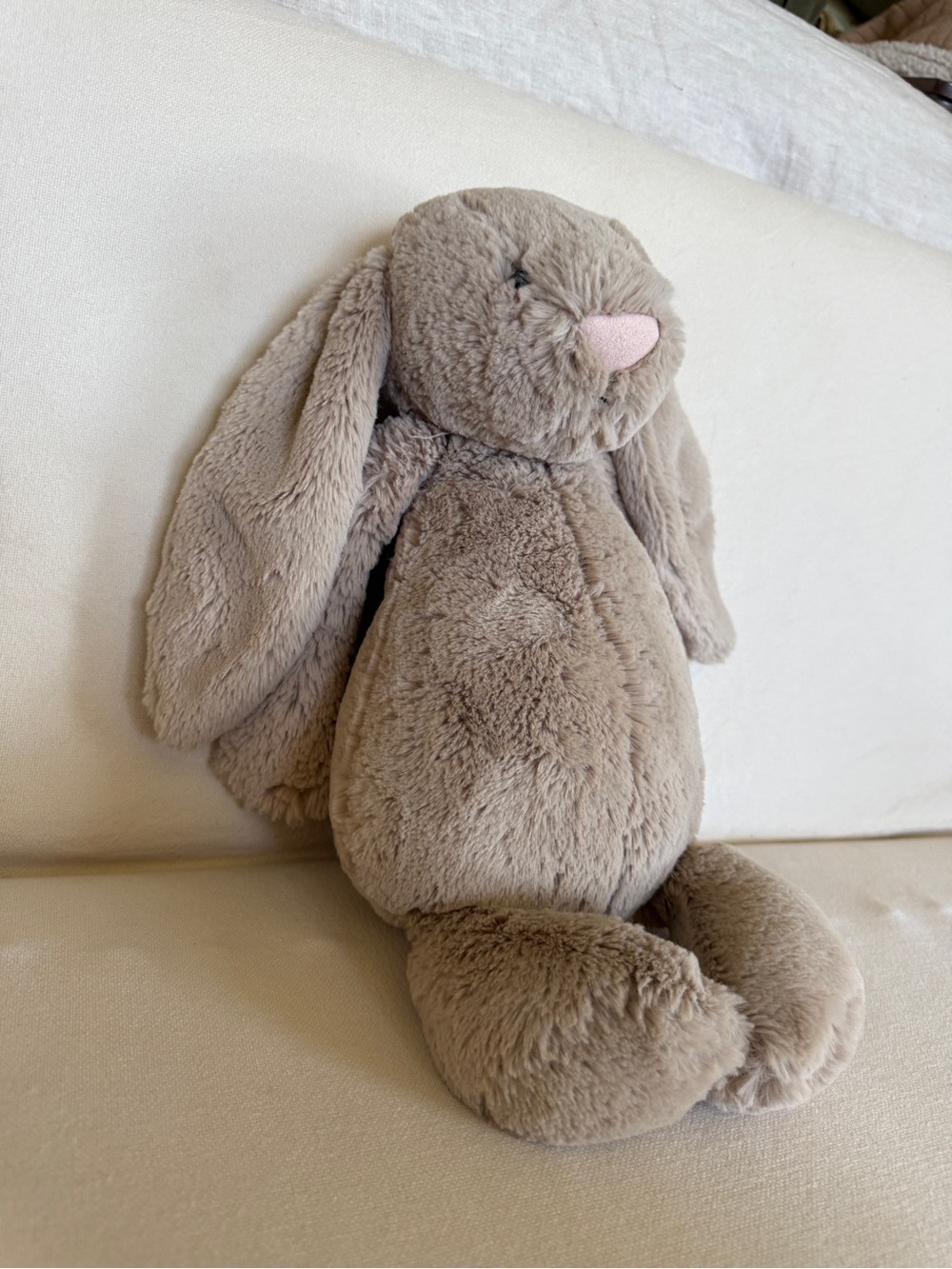 Jellycat Bashful Beige Bunny Plush large embroidered ear - Picture 4 of 12